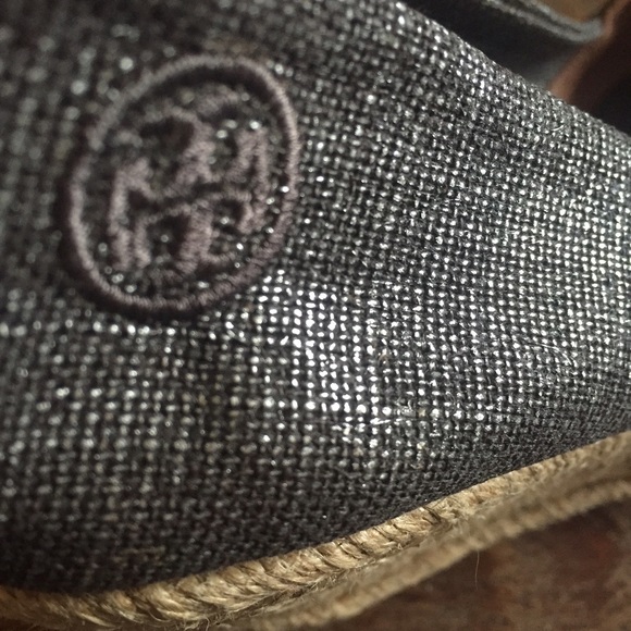 Tory Burch Filipa Wedges - Picture 4 of 4